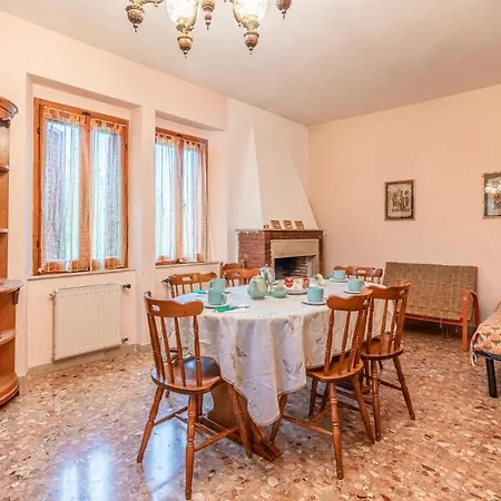 Prázdninový dům Cozy In S,lorenzo Al L,fiastra With Kitchen *